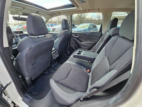 Used 2020 Subaru Forester Premium image 37