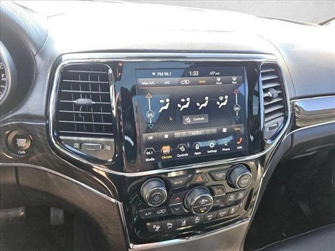 Used 2021 Jeep Grand Cherokee Overland image 18