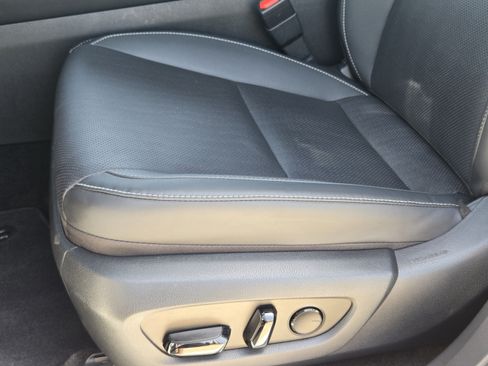 Used 2025 Lexus RX 350 Premium w/ Accessory Package (Z1) FWD image 21