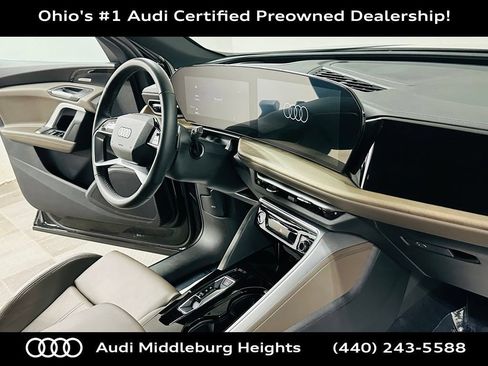 Certified 2025 Audi Q5 Premium Plus w/ Premium Plus AWD/4WD image 10
