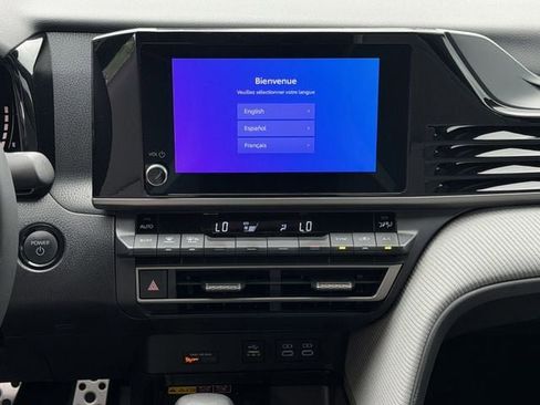 Certified 2025 Toyota Camry SE w/ Convenience Package image 17