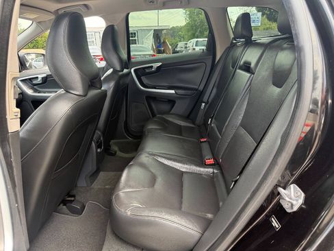 Used 2016 Volvo XC60 T5 Premier FWD image 12