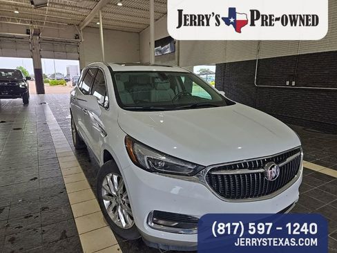 Used 2020 Buick Enclave Essence w/ Sound and Sites Package AWD/4WD image 4