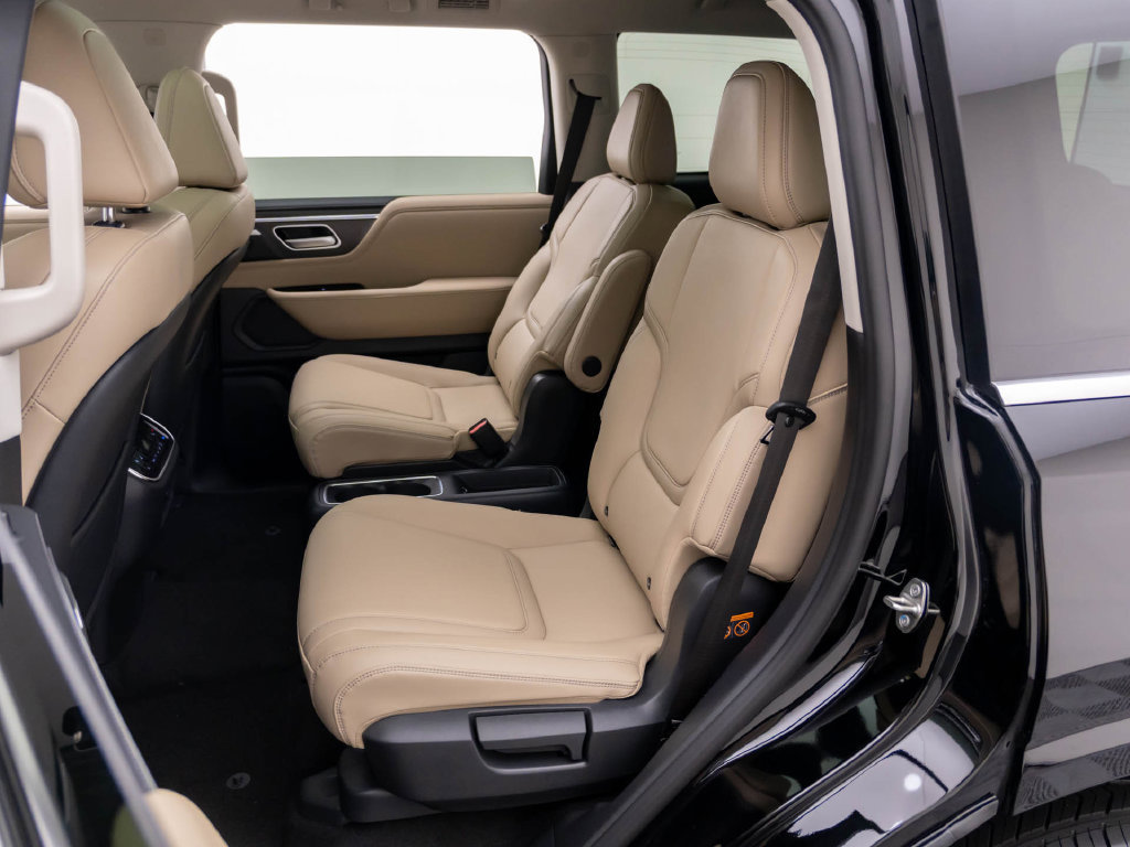 Certified 2026 INFINITI QX80 Pure w/ Cargo Package AWD/4WD image 19
