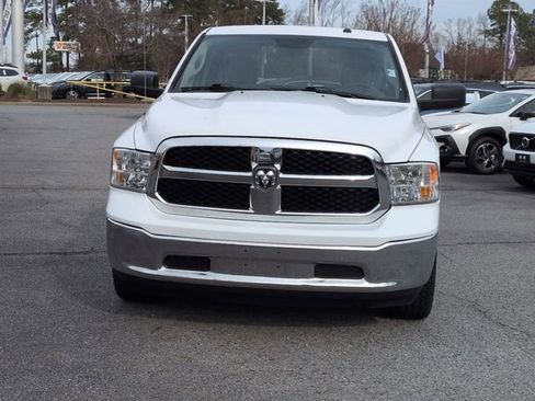 Used 2022 RAM 1500 Classic SLT image 8