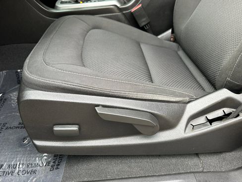 Used 2021 Chevrolet Colorado LT image 13