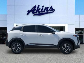 Used 2026 Nissan Kicks SV video 1