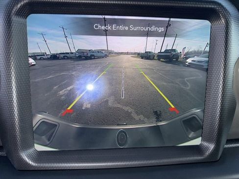 Used 2021 Jeep Gladiator Willys image 17