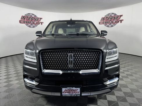 Used 2019 Lincoln Navigator Reserve w/ Cargo Package AWD/4WD image 2
