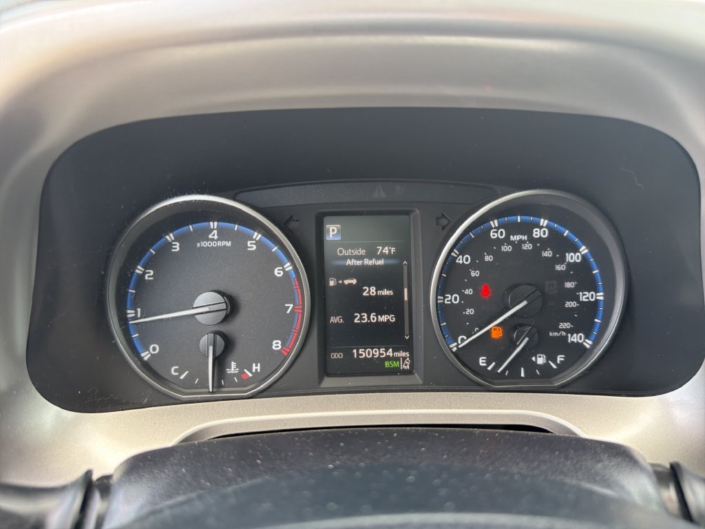 Used 2018 Toyota RAV4 XLE FWD image 34