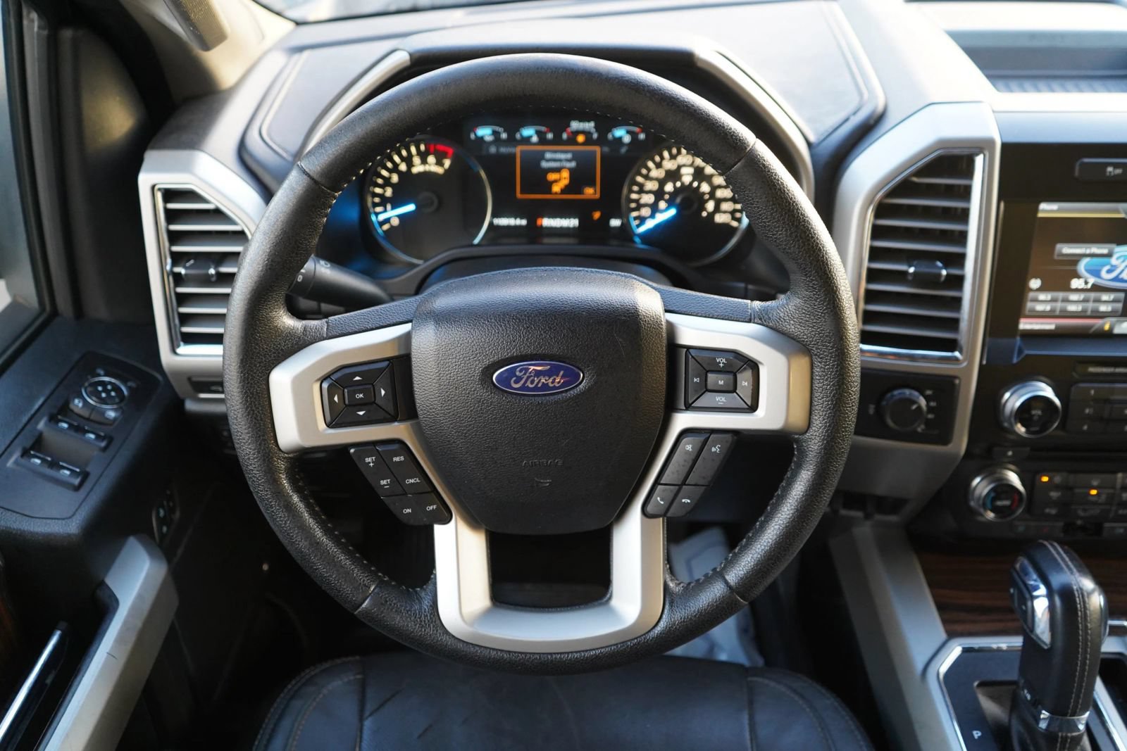 Used 2015 Ford F150 Lariat w/ Equipment Group 501A Mid AWD/4WD image 19