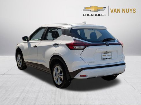 Used 2024 Nissan Kicks S FWD image 7