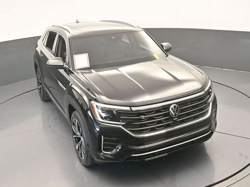 Used 2024 Volkswagen Atlas Cross Sport SEL Premium R-Line image 64