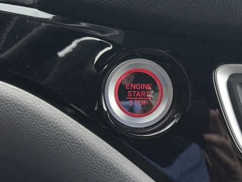 Used 2019 Honda Pilot Elite image 21
