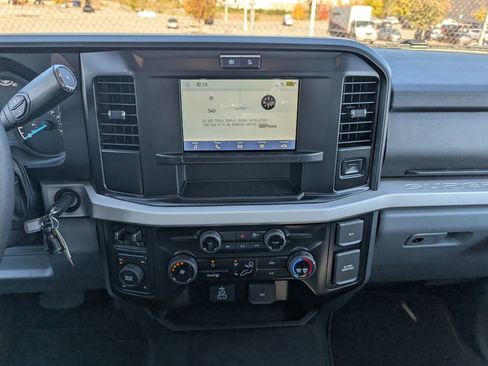 New 2026 Ford F250 XLT w/ FX4 Off-Road Package image 12