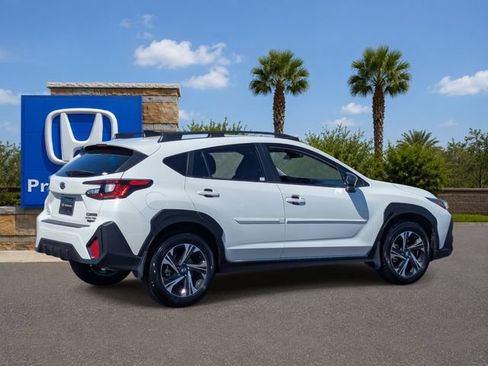 Used 2024 Subaru Crosstrek 2.0i Premium AWD/4WD image 5