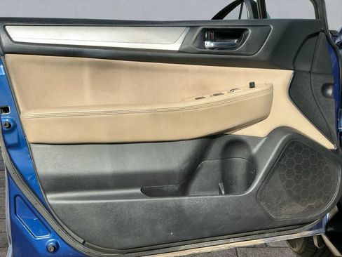 Used 2015 Subaru Outback 2.5i Premium image 10
