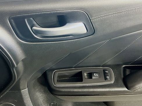 Used 2022 Dodge Charger R/T w/ Plus Group image 32