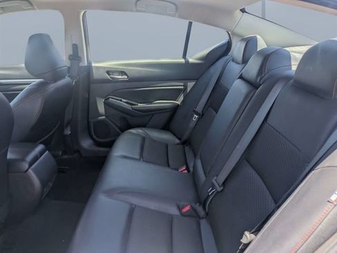 Used 2024 Nissan Altima 2.5 SR FWD image 12