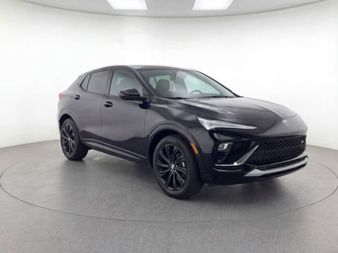 Used 2024 Buick Envista Sport Touring w/ Convenience I Package image 2