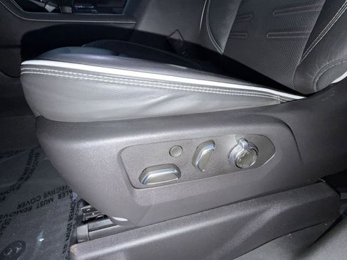 Used 2024 GMC Sierra 1500 AT4X image 14