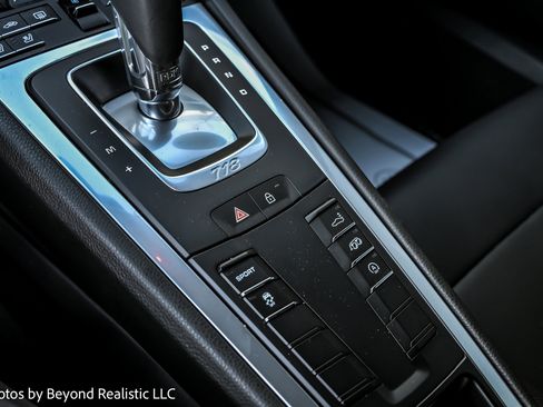 Used 2025 Porsche 718 Cayman image 45