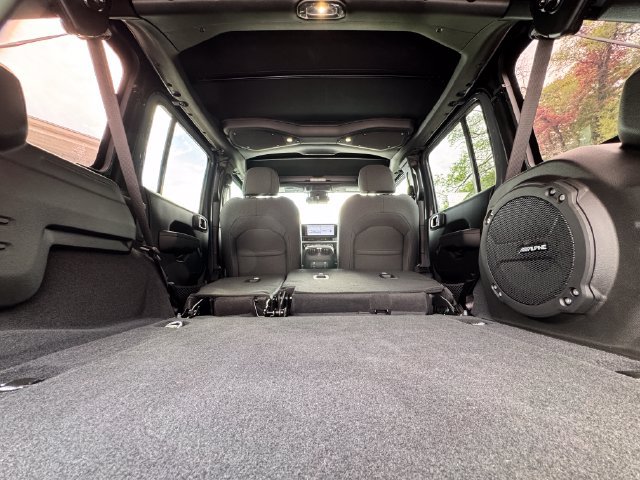 Used 2024 Jeep Wrangler Unlimited Sport AWD/4WD image 7