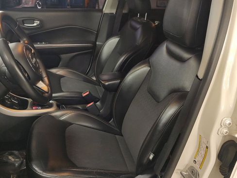 Used 2018 Jeep Compass Latitude w/ Popular Equipment Group image 2