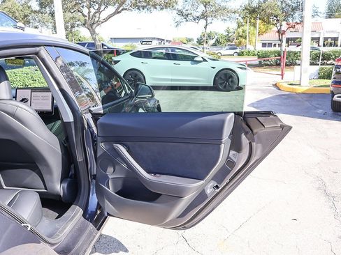 Used 2023 Tesla Model 3 Standard Range image 27