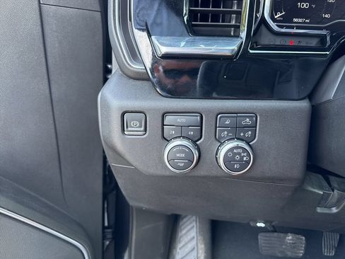 Used 2025 GMC Sierra 1500 SLT AWD/4WD image 12