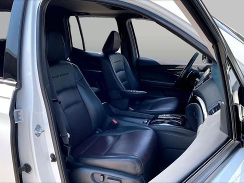 Used 2022 Honda Ridgeline Black Edition image 9