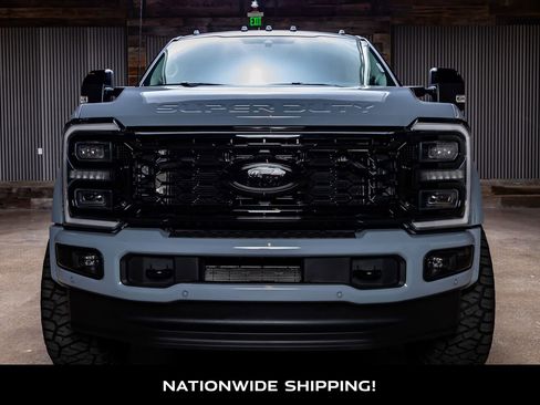 Used 2025 Ford F450 Platinum w/ Platinum Plus Package image 4