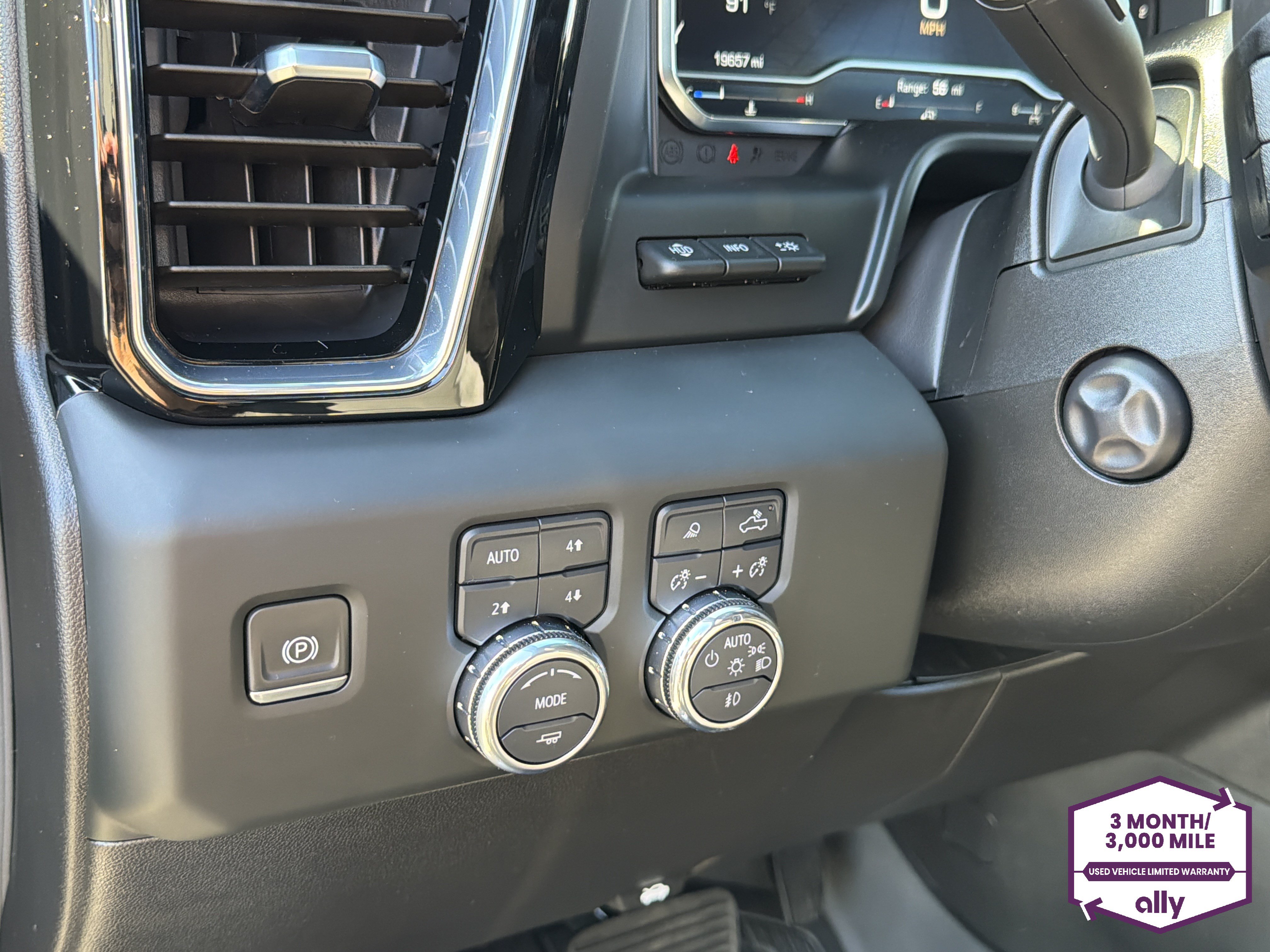 Used 2024 GMC Sierra 1500 Denali AWD/4WD image 20