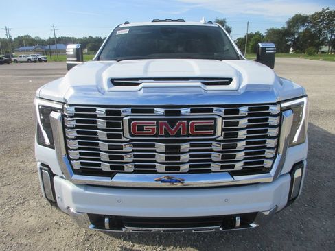 New 2026 GMC Sierra 3500 Denali AWD/4WD image 11
