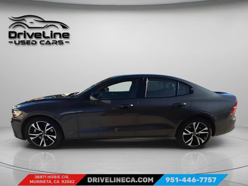 Used 2025 Volvo S60 B5 Core image 7