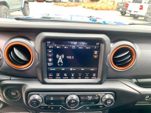 Used 2022 Jeep Gladiator Mojave w/ LED Lighting Group image 17