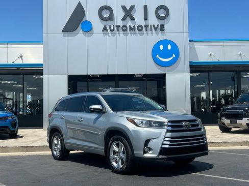 Used 2017 Toyota Highlander Limited AWD/4WD image 1