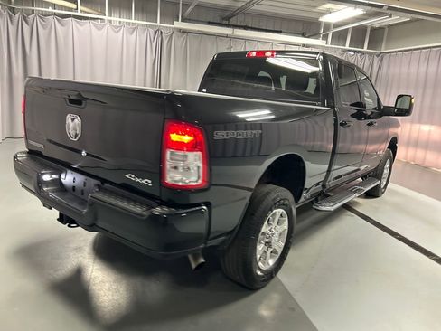 Used 2024 RAM 2500 Big Horn w/ Sport Appearance Package image 7