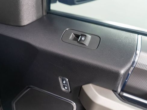 Used 2017 Ford F150 Lariat AWD/4WD image 8