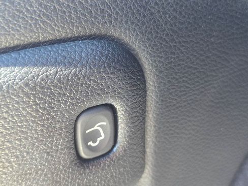 Used 2019 Jeep Grand Cherokee Limited AWD/4WD image 22