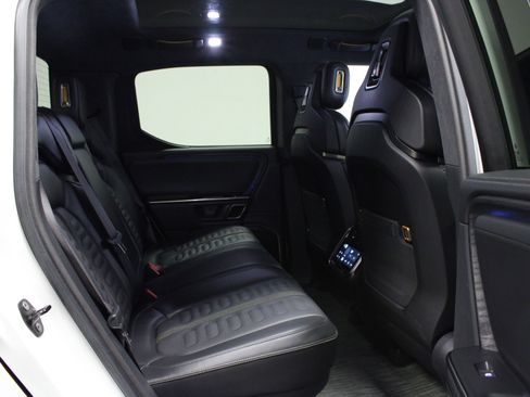 Used 2022 Rivian R1T Adventure image 15