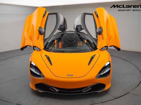 Used 2018 McLaren 720S Performance image 2