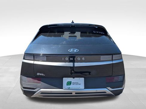 Used 2024 Hyundai Ioniq 5 SEL RWD image 7