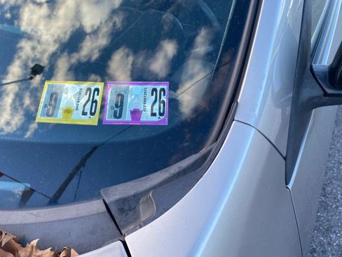 Used 2010 MAZDA MAZDA3 i Touring image 9