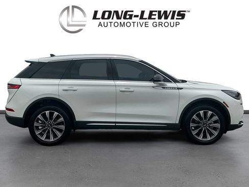 Certified 2022 Lincoln Corsair Reserve w/ Elements Package FWD image 8