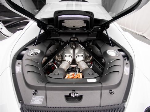 Used 2024 Ferrari 296 GTB RWD image 37