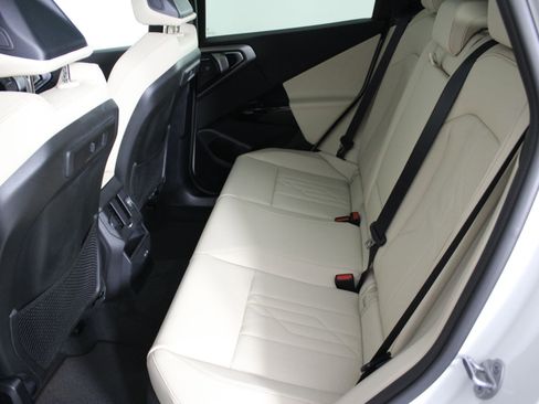 New 2026 BMW X3 xDrive30 w/ Premium Package image 13