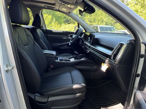New 2026 Kia Sorento S w/ S Panoramic Sunroof Package AWD/4WD image 40