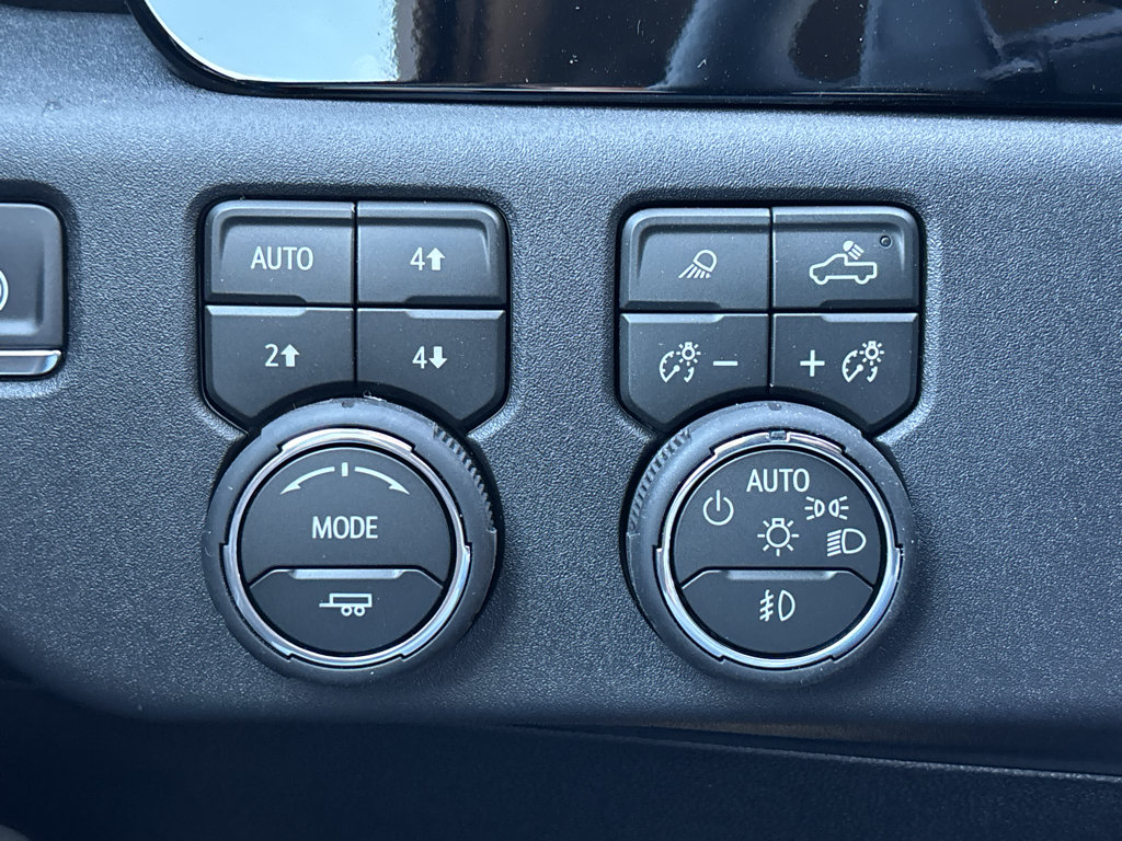 New 2026 Chevrolet Silverado 1500 RST w/ Z71 Off-Road Package AWD/4WD image 16