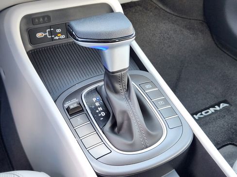 New 2026 Hyundai Kona SE AWD/4WD image 23
